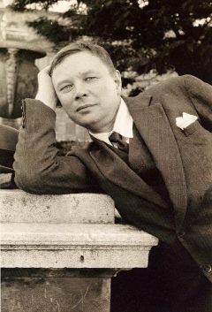 Портрет: Михаил Фёдорович Ларионов