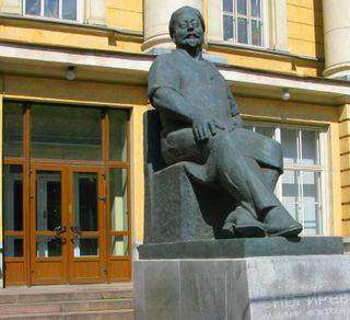 В.Ф. Снегирёв на Б.Пироговская ул., Moscow, Russia. - panoramio