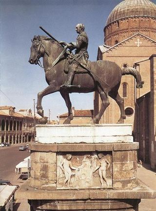 Конная статуя Гаттамелаты в Падуе, 1453 г.