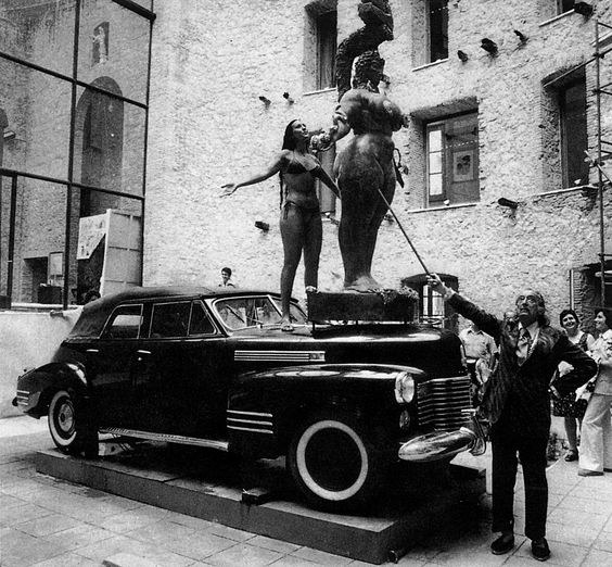 Дождливое такси (Гниющий в такси манекен), 1938